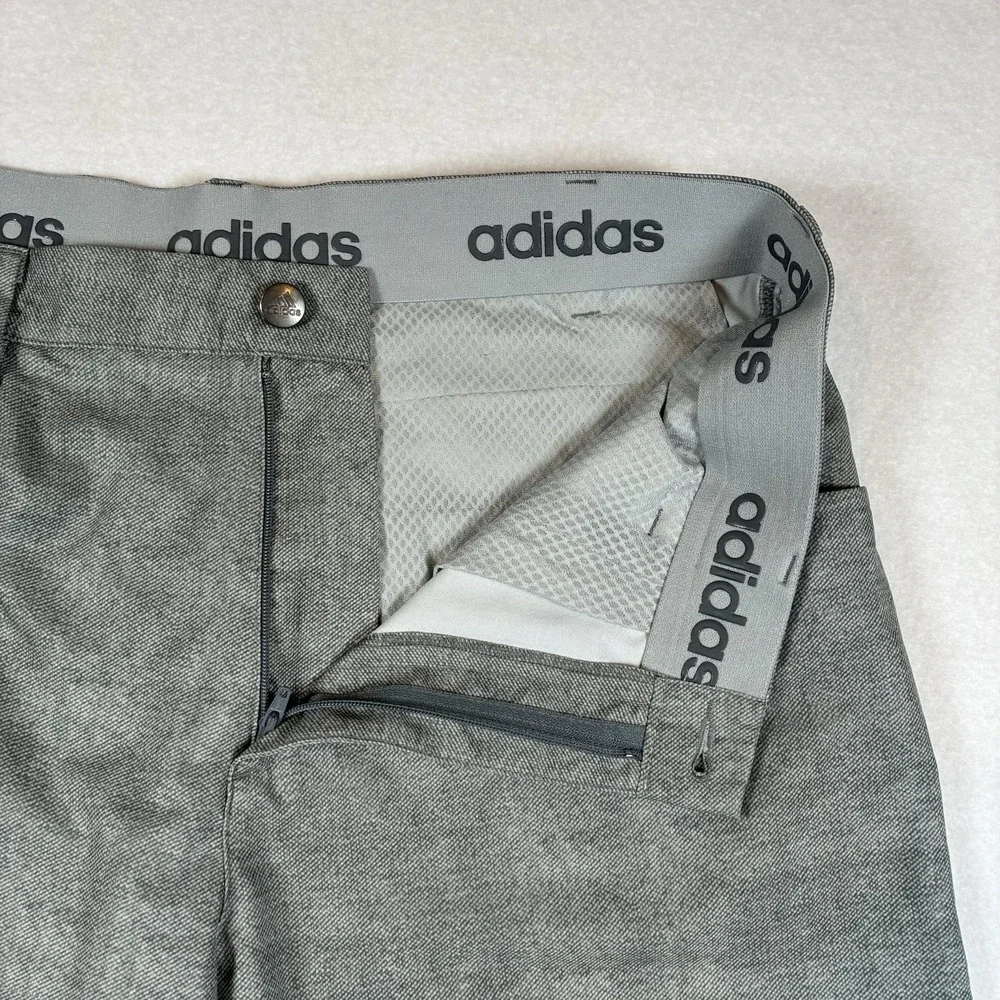 Adidas Ultimate 365 Golf Shorts Men 32 (34 Actual) Gray subtle plaid Performance